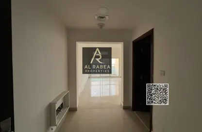 Apartment - 3 Bedrooms - 4 Bathrooms for rent in Al Rumailah building - Al Rumailah 2 - Al Rumaila - Ajman