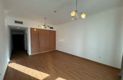 Apartment - Studio - 1 Bathroom for rent in Lake City Tower - JLT Cluster D - Jumeirah Lake Towers - Dubai