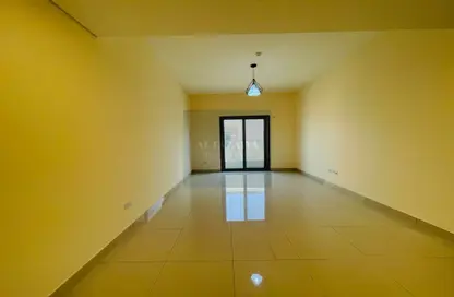 Empty Room image for: Apartment - 1 Bedroom - 1 Bathroom for rent in Rawdhat - Airport Road - Abu Dhabi, Image 1