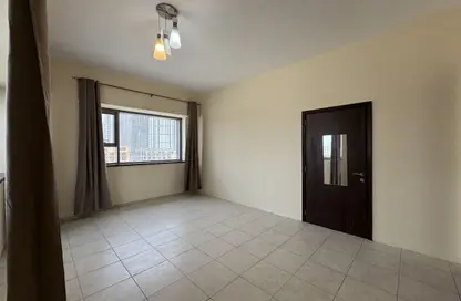 Apartment - Studio - 1 Bathroom for rent in East Heights 4 - Business Bay - Dubai