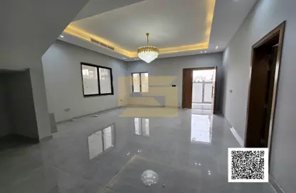 فيلا - 5 غرف نوم - 6 حمامات للايجار في الحليو 2 - الحليو - عجمان