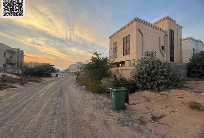 15978600 - Property Image 2