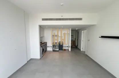 Apartment - 1 Bedroom - 2 Bathrooms for rent in The Solo - Aljada - Sharjah