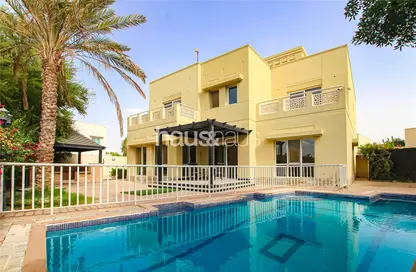 Villa - 5 Bedrooms - 4 Bathrooms for rent in Meadows 5 - Meadows - Dubai