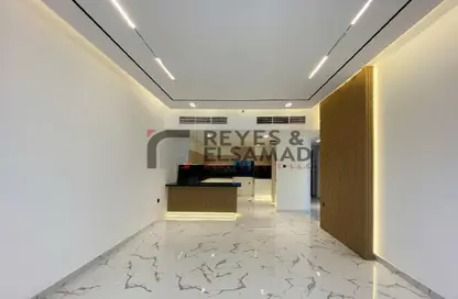 شقة - غرفة نوم - 2 حمامات للايجار في بناية الأمير - ارجان - دبي