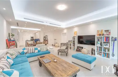 Apartment - 2 Bedrooms - 3 Bathrooms for sale in Jash Hamad - Shoreline Apartments - Palm Jumeirah - Dubai