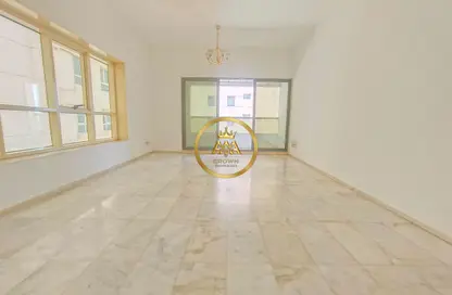 شقة - 2 غرف نوم - 2 حمامات للايجار في شارع التعاون الجديد - التعاون - الشارقة شقة - 2 غرف نوم - 2 حمامات للايجار في شارع التعاون الجديد - التعاون - الشارقة