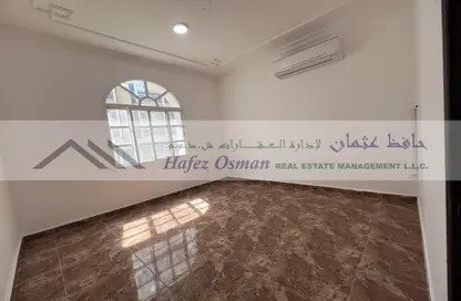 شقة - غرفة نوم - 1 حمام للايجار في شارع المطار - أبوظبي