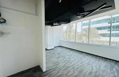 Office Space - Studio for rent in Emaar Business Park Building 2 - Emaar Business Park - Sheikh Zayed Road - Dubai