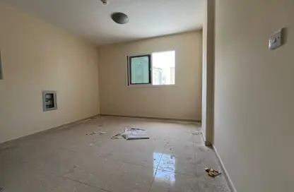 Apartment - 1 Bedroom - 1 Bathroom for rent in Muweileh Community - Muwaileh Commercial - Sharjah