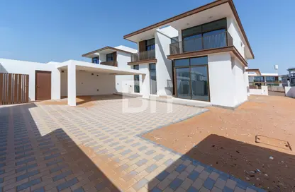 Villa - 5 Bedrooms - 6 Bathrooms for sale in Nad Al Dhabi - Al Jubail Island - Abu Dhabi