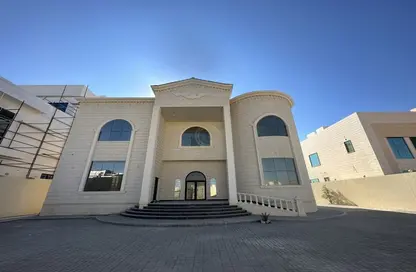 Outdoor Building image for: Villa - 6 Bedrooms for rent in Jizat Wraigah - Al Markhaniya - Al Ain, Image 1