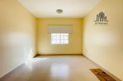 Empty Room image for: Apartment - 2 Bedrooms - 2 Bathrooms for rent in Hai Hazza Mousque - Al Mutarad - Al Ain, Image 1