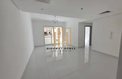 Apartment - 1 Bedroom - 2 Bathrooms for rent in Muwaileh 29 Building - Muwaileh - Sharjah