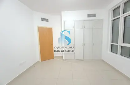 شقة - 2 غرف نوم - 2 حمامات للايجار في تايجر القادسية - النهدة - الشارقة