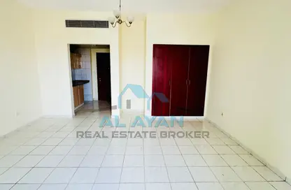 Apartment - Studio - 1 Bathroom for rent in X04 - England Cluster - International City - Dubai