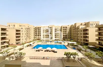 Apartment - 2 Bedrooms - 2 Bathrooms for sale in Zahra Breeze Apartments 3A - Zahra Breeze Apartments - Town Square - Dubai