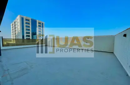 Apartment - 2 Bedrooms - 3 Bathrooms for rent in Jumeirah Garden City - Al Satwa - Dubai