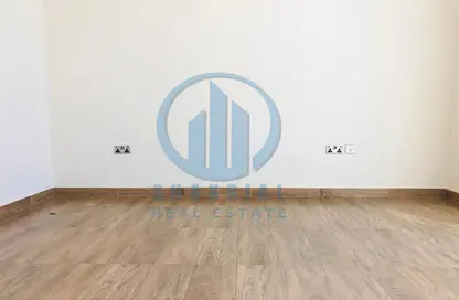 Empty Room image for: Apartment - 2 Bedrooms - 3 Bathrooms for rent in Electra Street - Abu Dhabi, Image 1
