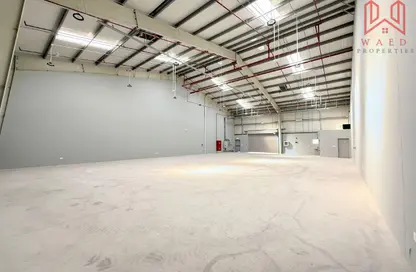 Warehouse - Studio - 1 Bathroom for rent in Al Khabisi - Deira - Dubai