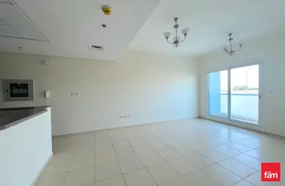 شقة - 2 غرف نوم - 2 حمامات للايجار في 2 مزايا - كيو بوينت - ليوان - دبي لاند - دبي