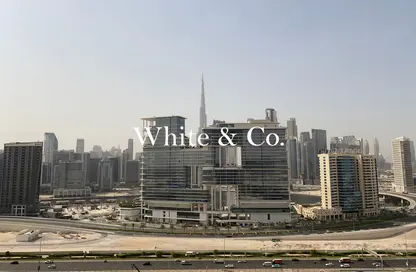 شقة - غرفة نوم - 2 حمامات للايجار في تاور B - داماك تاورز من باراماونت - الخليج التجاري - دبي