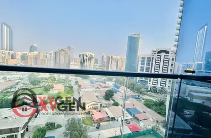 Apartment - 2 Bedrooms - 4 Bathrooms for rent in Wave tower - Corniche Road - Abu Dhabi