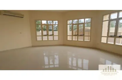 Empty Room image for: Villa - 5 Bedrooms - 6 Bathrooms for rent in Al Markhaniya - Al Ain, Image 1