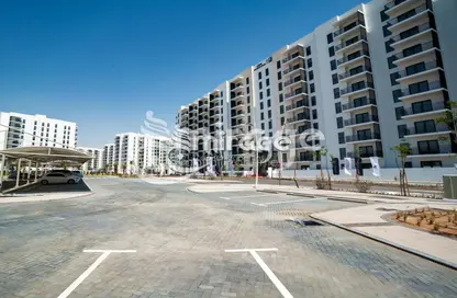Apartment - 3 Bedrooms - 4 Bathrooms for sale in Waters Edge - Yas Island - Abu Dhabi