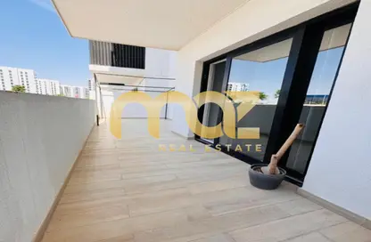 Apartment - 1 Bedroom - 1 Bathroom for sale in Waters Edge - Yas Island - Abu Dhabi