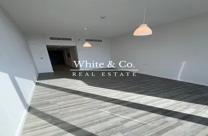 Apartment - Studio - 1 Bathroom for rent in Belgravia 2 - Belgravia - Jumeirah Village Circle - Dubai