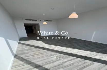 Apartment - Studio - 1 Bathroom for rent in Belgravia 2 - Belgravia - Jumeirah Village Circle - Dubai