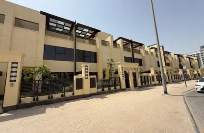 Villa - 3 Bedrooms - 3 Bathrooms for rent in District 13 - Jumeirah Village Circle - Dubai