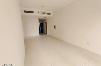 شقة - 2 غرف نوم - 3 حمامات للايجار في C3 برج ماجستيك - مدينة الإمارات - عجمان
