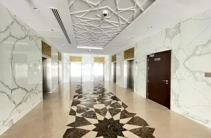Office Space - Studio - 1 Bathroom for rent in Sahab Al Emarat Tower - Al Mamzar - Sharjah - Sharjah