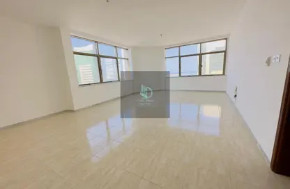 Apartment - 3 Bedrooms - 3 Bathrooms for rent in Tourist Club Area - Abu Dhabi
