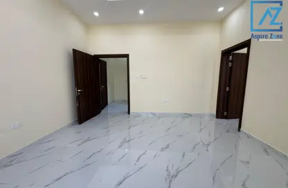 Apartment - 1 Bedroom - 1 Bathroom for rent in Baniyas West - Baniyas - Abu Dhabi