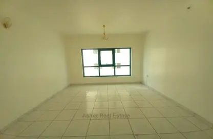 Empty Room image for: Office Space - Studio - 2 Bathrooms for rent in Saeed Towers - Sheikh Zayed Road - Dubai, Image 1