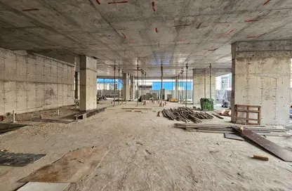Whole Building - Studio for rent in Diamond Building - Jumeirah Garden City - Al Satwa - Dubai