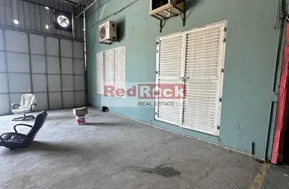 Warehouse - Studio - 4 Bathrooms for rent in Al Qusais Industrial Area - Al Qusais - Dubai