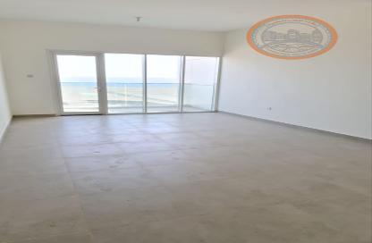 Apartment for Rent in Corniche Al Fujairah Flat For Rent Near century