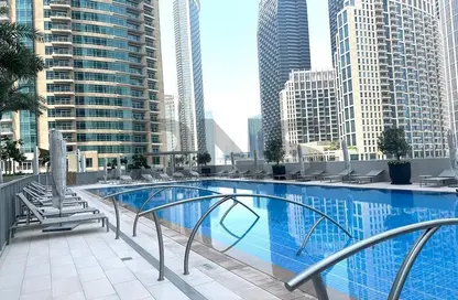 صورة لـ حوض سباحة شقة - 2 غرف نوم - 3 حمامات للايجار في فورتي 2 - فورتي - دبي وسط المدينة - دبي ، صورة رقم 1