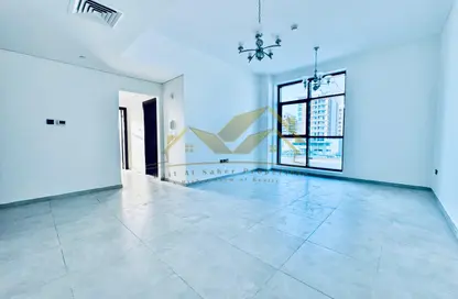Apartment - 1 Bedroom - 2 Bathrooms for rent in Jumeirah Garden City - Al Satwa - Dubai