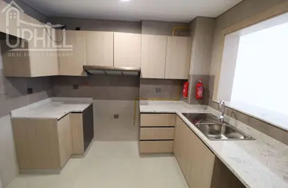 Apartment - 2 Bedrooms - 2 Bathrooms for rent in Al Awadhi Res 2 - Al Satwa - Dubai