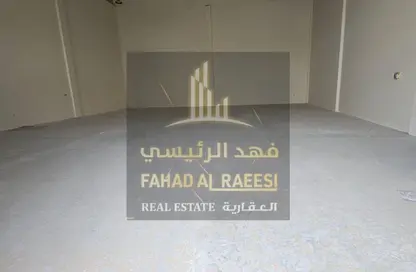 Warehouse - Studio - 2 Bathrooms for rent in Umm Al Thuoob - Umm Al Quwain