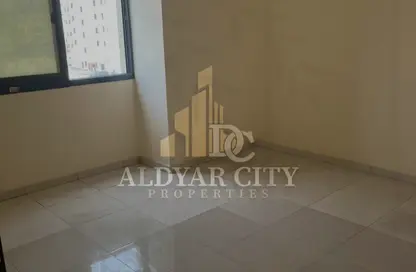 شقة - 2 غرف نوم - 1 حمام للايجار في مساكن كورنيش عجمان - طريق كورنيش عجمان - عجمان