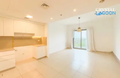 Apartment - 2 Bedrooms - 2 Bathrooms for rent in Zahra Apartments 2B - Zahra Apartments - Town Square - Dubai