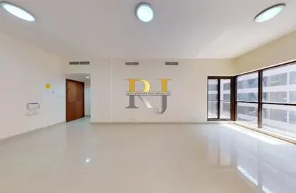 Apartment - 2 Bedrooms - 3 Bathrooms for rent in Golden Sands 9 - Mankhool - Bur Dubai - Dubai