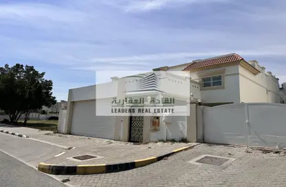 Villa - 4 Bedrooms - 5 Bathrooms for sale in Al Falaj - Al Riqqa - Sharjah