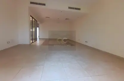 Empty Room image for: Townhouse - 4 Bedrooms - 6 Bathrooms for rent in Naseem - Mudon - Dubai, Image 1